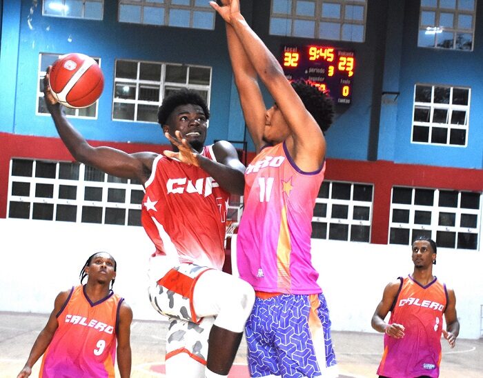 Clubes Los Mina y CUP vencen en inicio torneo baloncesto U23 de Santo Domingo