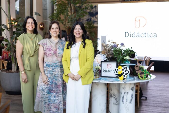 Dra. Margarita Heinsen, Sofia Maratos, Maite Frias