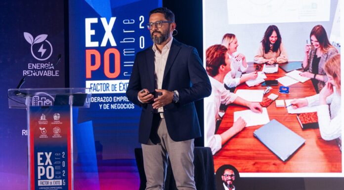 El argentino Diego Ledesma, creador del modelo HumanWare, con su conferencia “Del algoritmo al propósito”