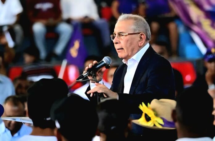 Danilo_-at-5.25.37-PM-2