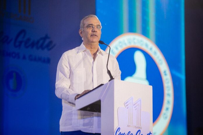 Luis__ Abinader__ .56 PM